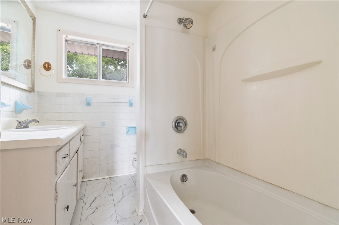 2337 38th Street NW Canton OH 44709