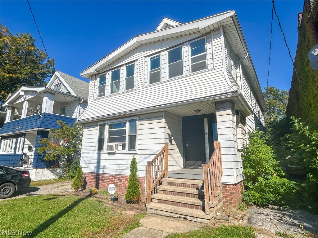 15005 Lucknow Avenue Cleveland OH 44110