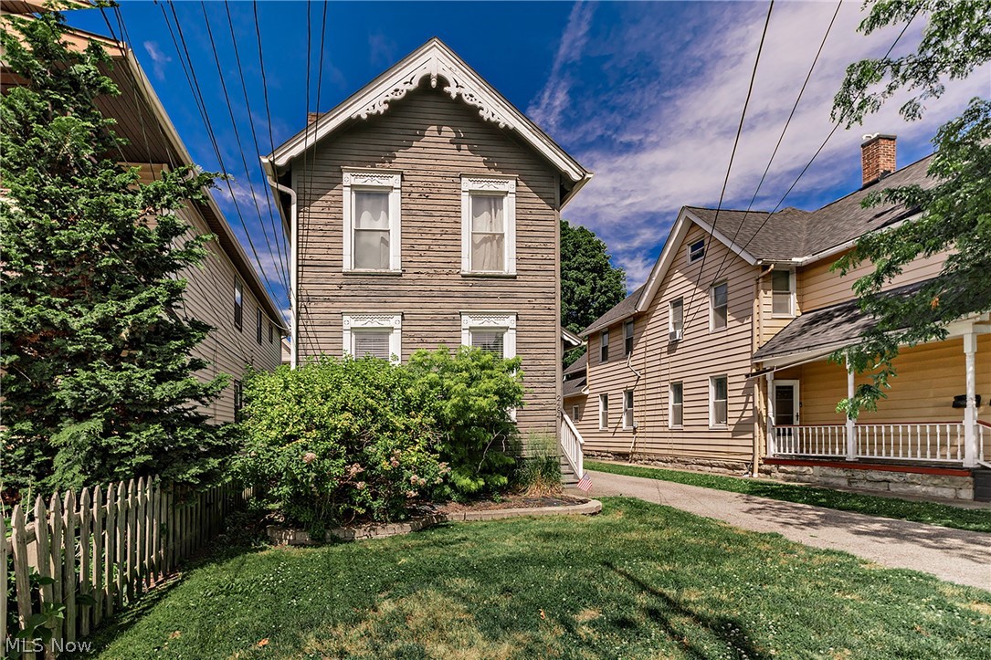 2468, 2472 & 2484 W 10th Street Cleveland OH 44113