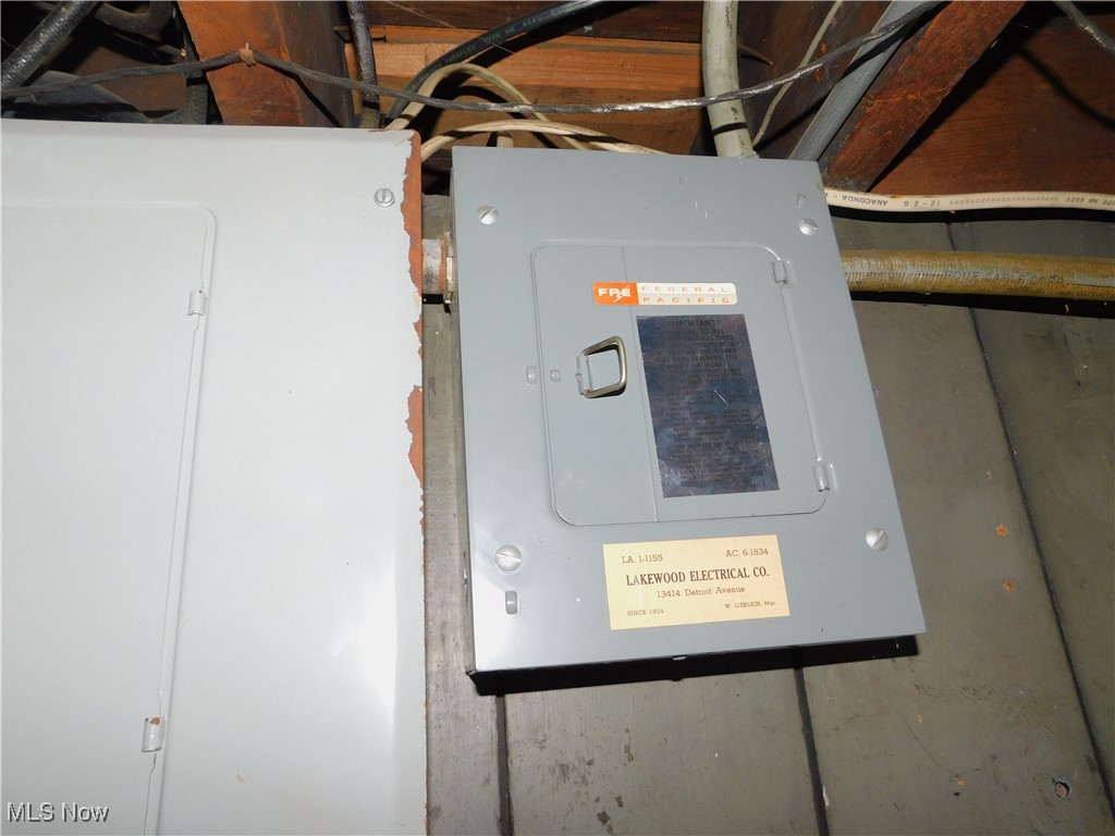 1556-1558 Cohassett Avenue Lakewood OH 44107