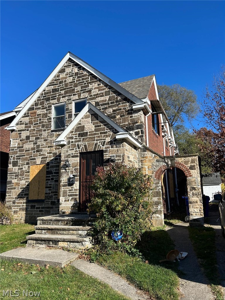3457 E 105th Street Cleveland OH 44104