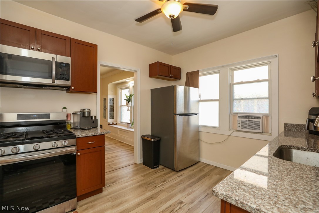 2075 Lewis Drive Lakewood OH 44107
