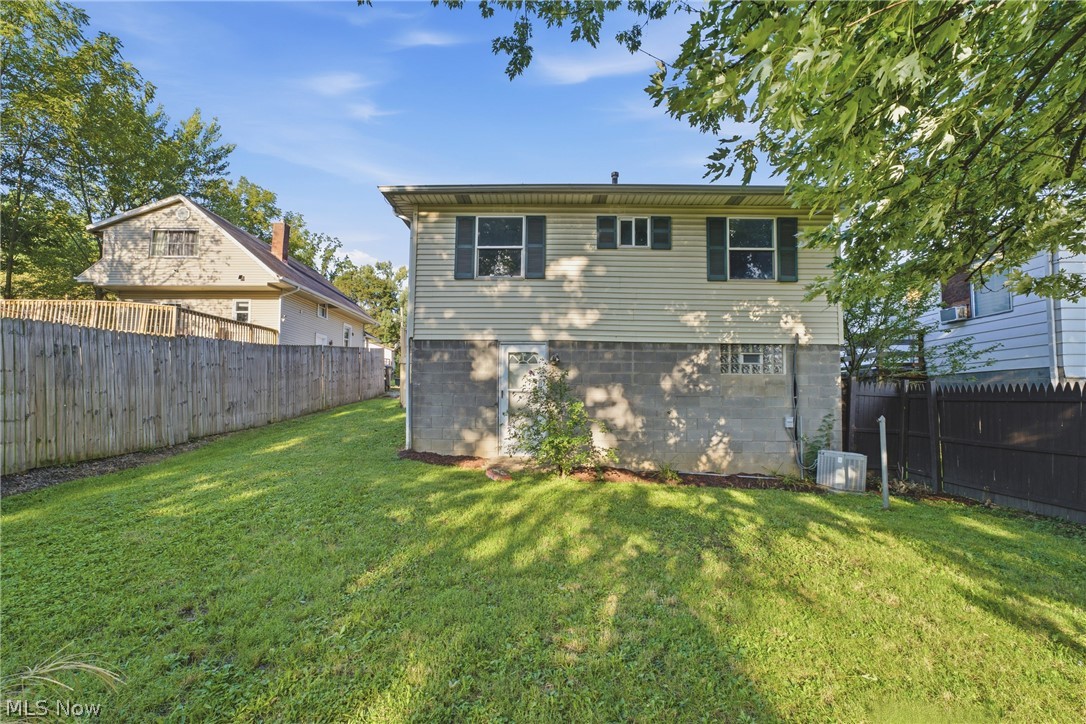 1449 Hite Street Akron OH 44314