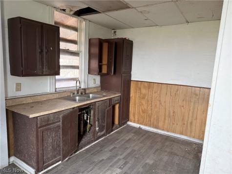 321-323 Slack Street Steubenville OH 43952