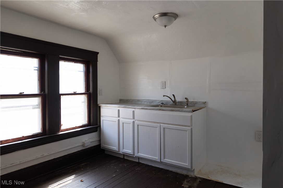 1738 Coit Road East Cleveland OH 44110