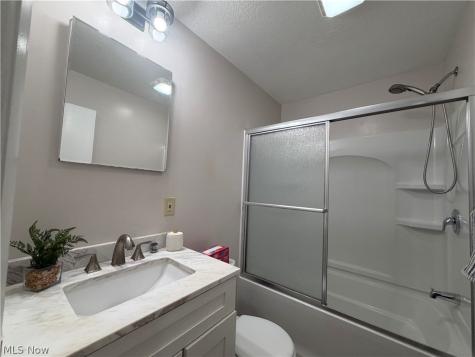 2573 Jaycox Road Avon OH 44011