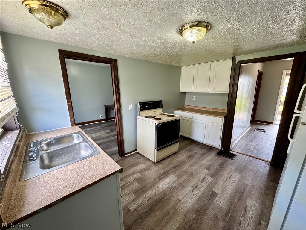 1217 Shriver Avenue NE Canton OH 44705