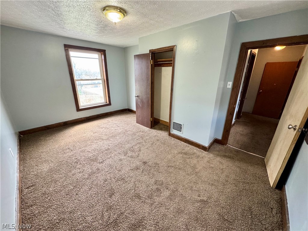 1217 Shriver Avenue NE Canton OH 44705