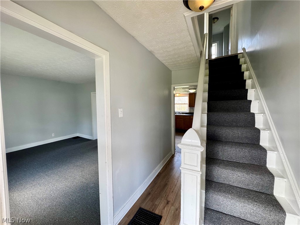 1217 Shriver Avenue NE Canton OH 44705