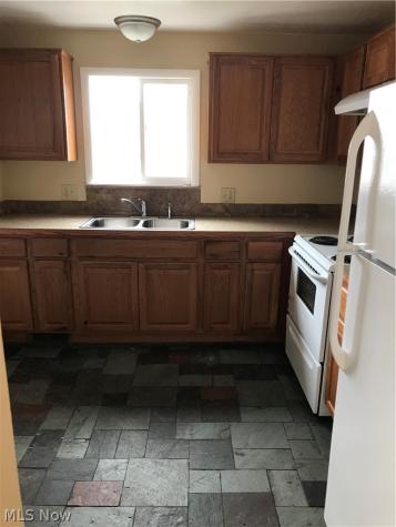 492-494 N Hawkins Avenue Akron OH 44313