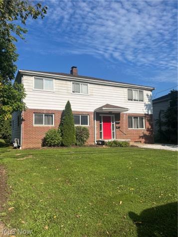 492-494 N Hawkins Avenue Akron OH 44313