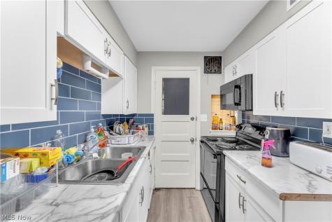 102 Hartman Street Berea OH 44017