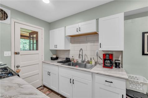 102 Hartman Street Berea OH 44017
