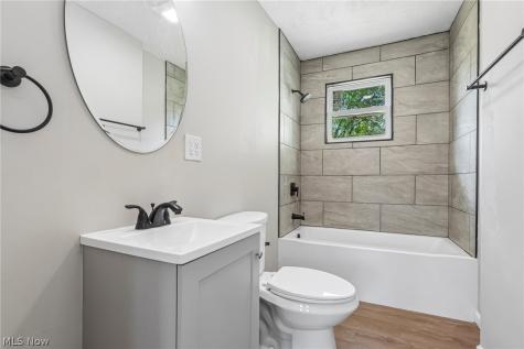 3535 Erin Avenue Cleveland OH 44113
