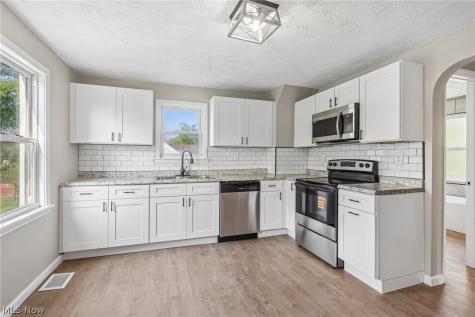 3535 Erin Avenue Cleveland OH 44113
