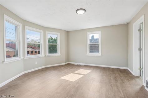 3535 Erin Avenue Cleveland OH 44113