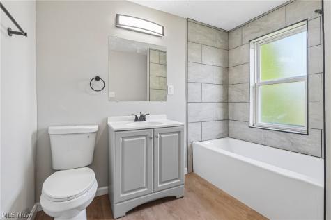 3535 Erin Avenue Cleveland OH 44113