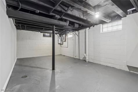 3535 Erin Avenue Cleveland OH 44113