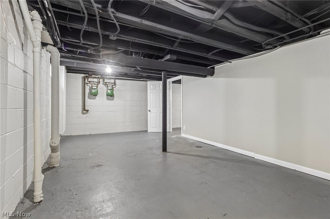 3535 Erin Avenue Cleveland OH 44113