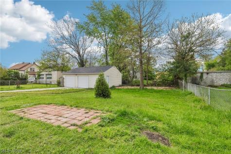 3535 Erin Avenue Cleveland OH 44113