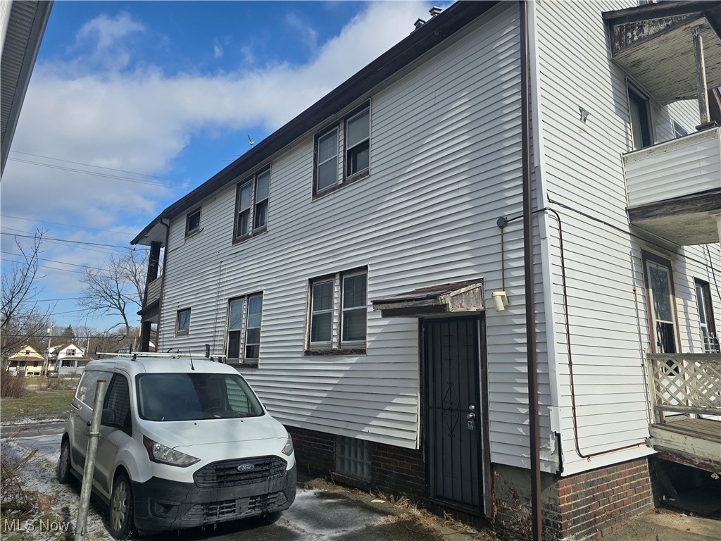 9706 Nelson Avenue Cleveland OH 44105