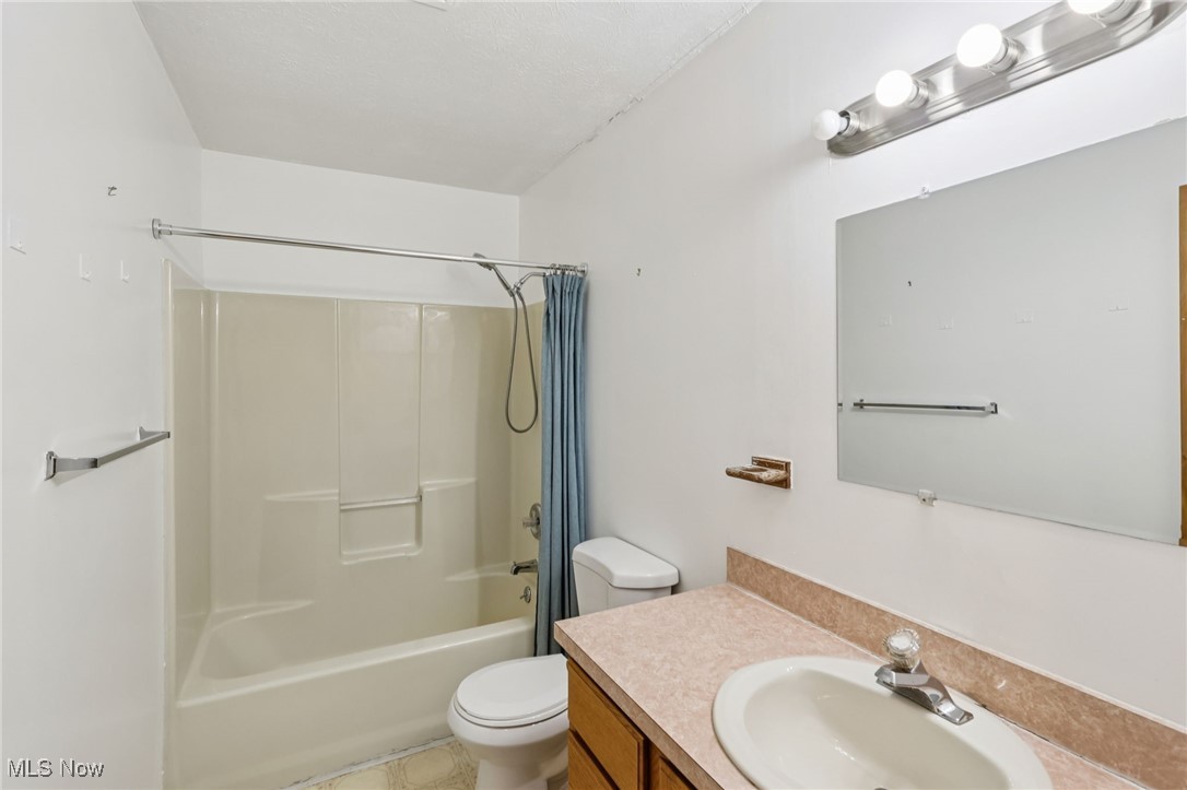 2933-2937 Cannon Road Twinsburg OH 44087