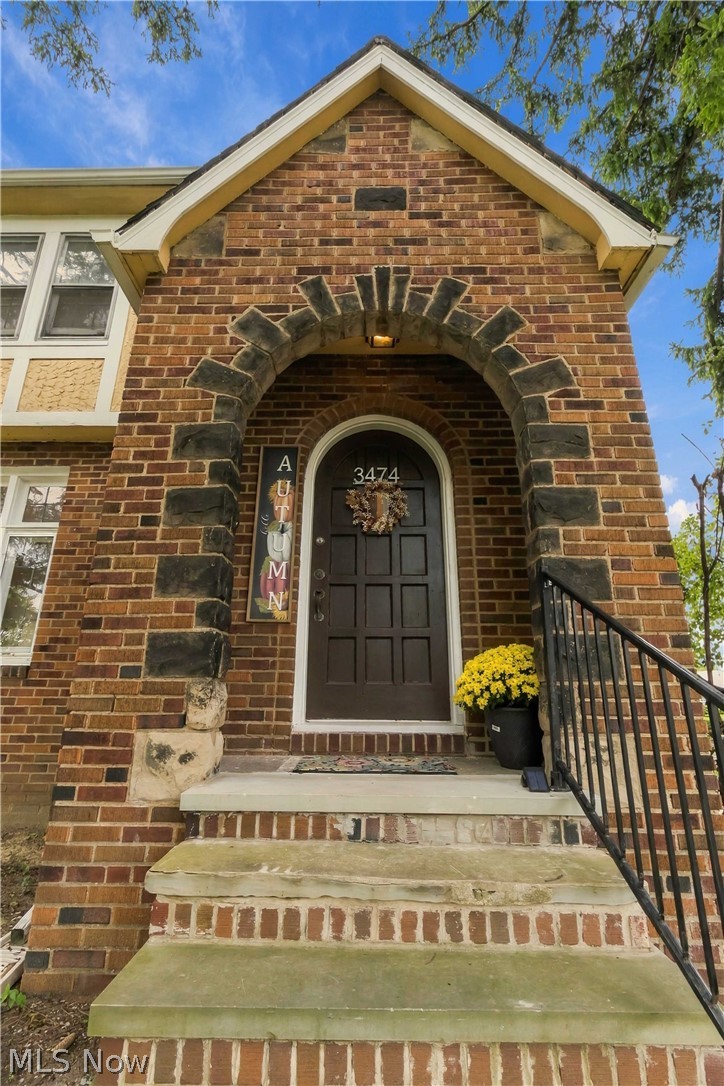 3474 Raymont Boulevard University Heights OH 44118