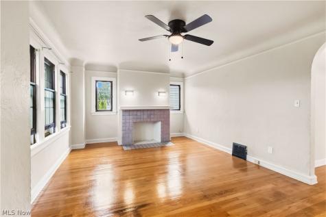 3474 Raymont Boulevard University Heights OH 44118