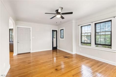 3474 Raymont Boulevard University Heights OH 44118