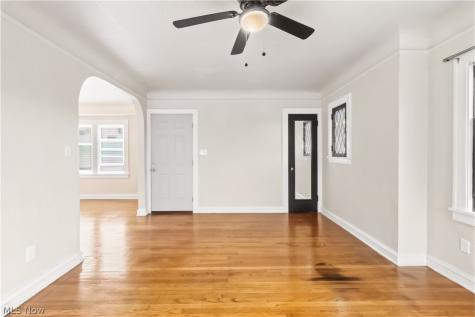 3474 Raymont Boulevard University Heights OH 44118