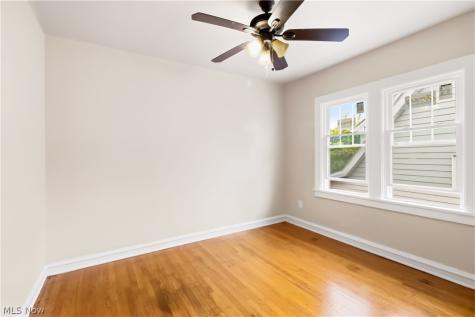 3474 Raymont Boulevard University Heights OH 44118