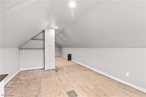 3474 Raymont Boulevard University Heights OH 44118