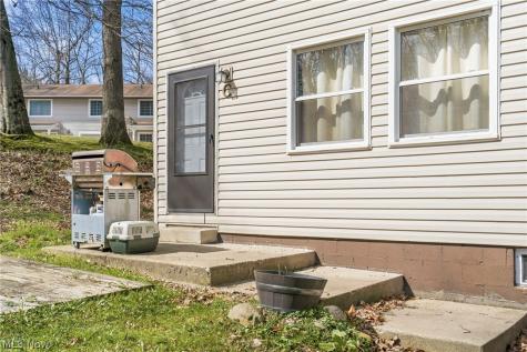 4839 Arlington Road North Canton OH 44720