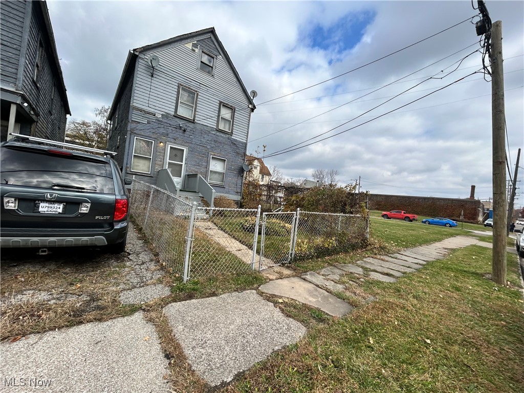 10511-10515 Frank Avenue Cleveland OH 44106