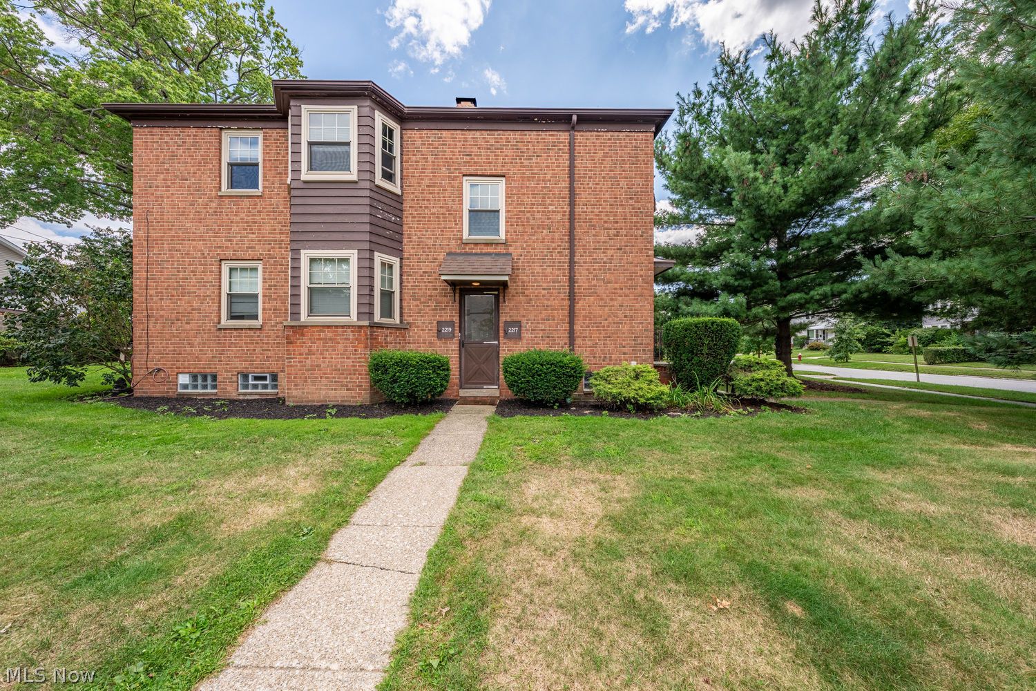 2217 Lincoln Avenue Lakewood OH 44107