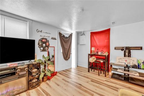 3214 W 61st Street Cleveland OH 44102