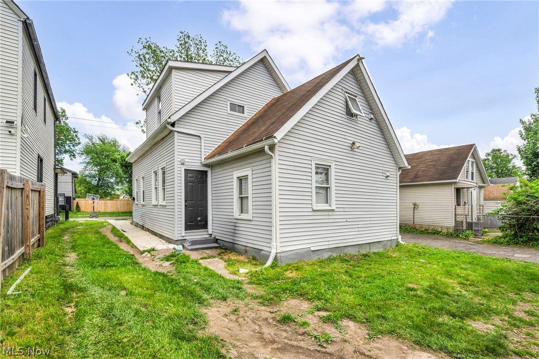 3214 W 61st Street Cleveland OH 44102