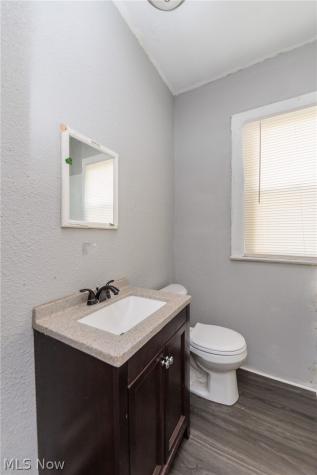 10937-10929 Massie Avenue Cleveland OH 44108