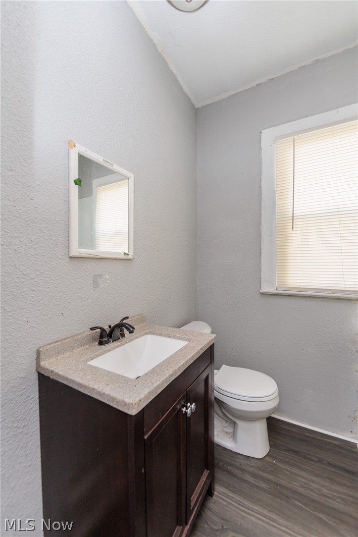 10937-10929 Massie Avenue Cleveland OH 44108