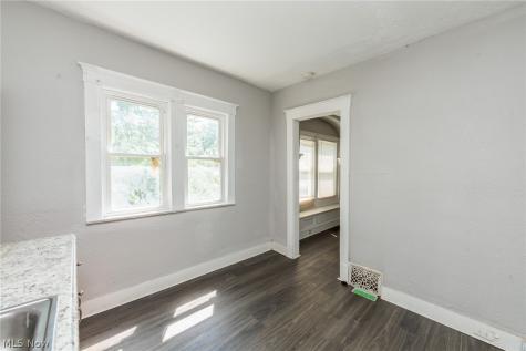 10937-10929 Massie Avenue Cleveland OH 44108