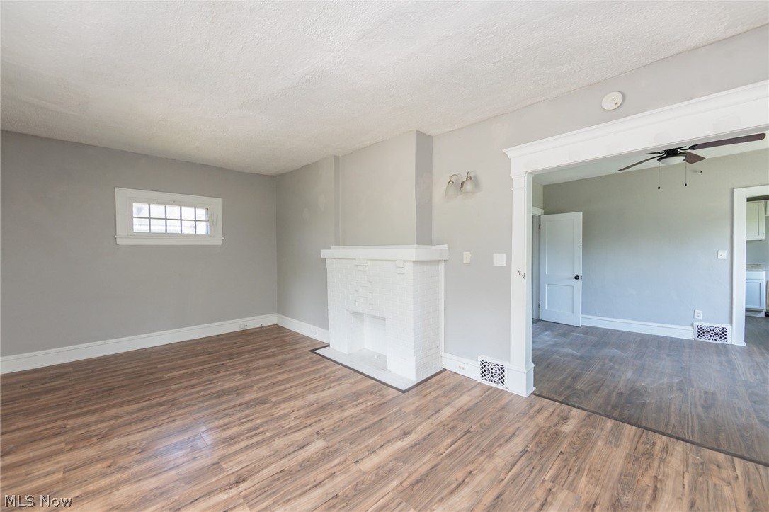 10937-10929 Massie Avenue Cleveland OH 44108