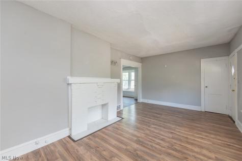 10937-10929 Massie Avenue Cleveland OH 44108