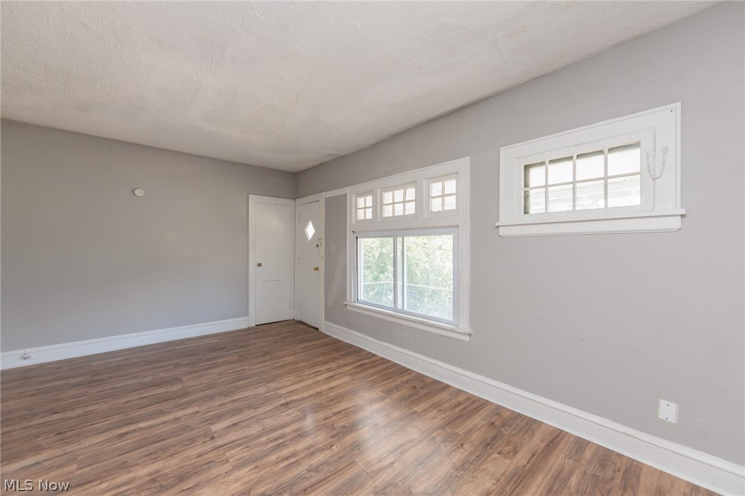 10937-10929 Massie Avenue Cleveland OH 44108