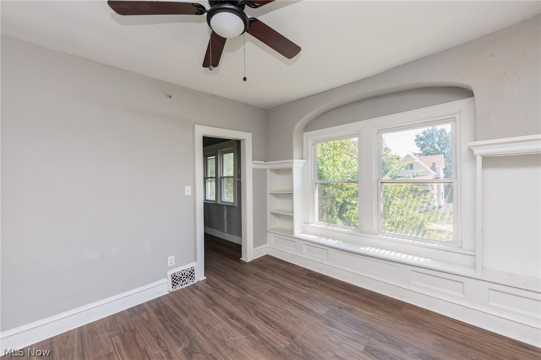 10937-10929 Massie Avenue Cleveland OH 44108