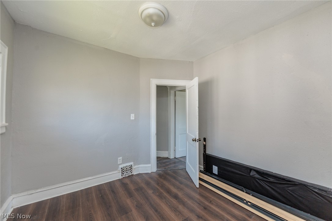 10937-10929 Massie Avenue Cleveland OH 44108