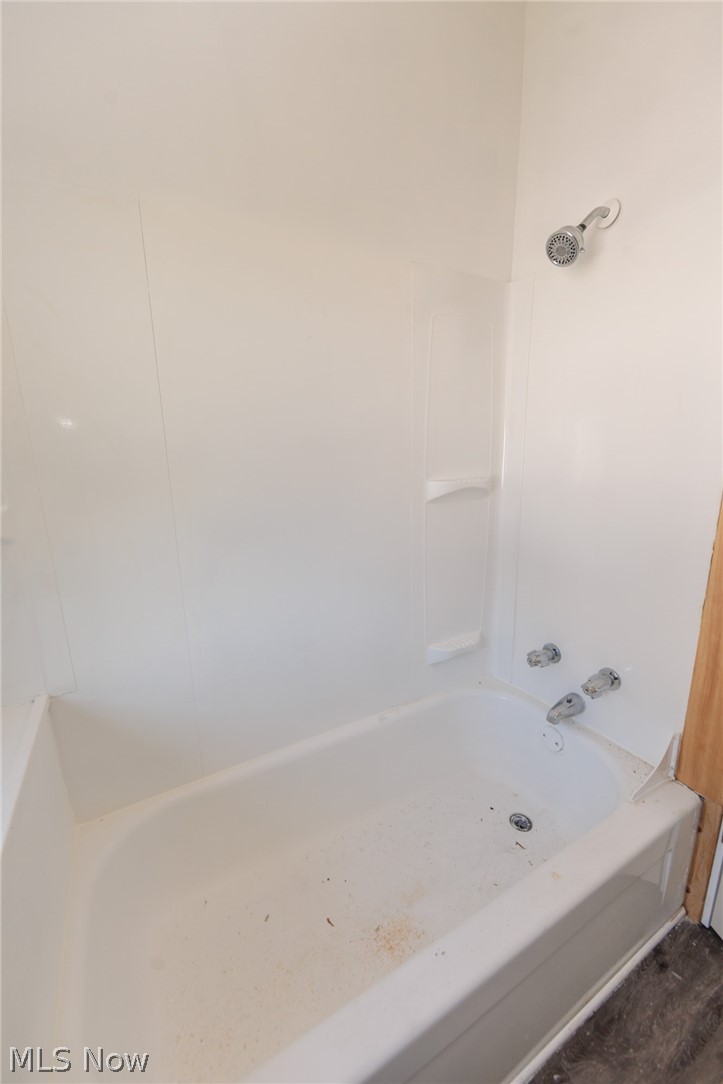 10937-10929 Massie Avenue Cleveland OH 44108