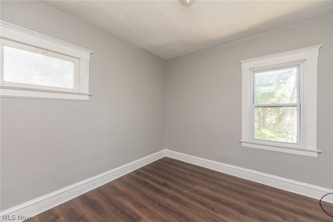 10937-10929 Massie Avenue Cleveland OH 44108