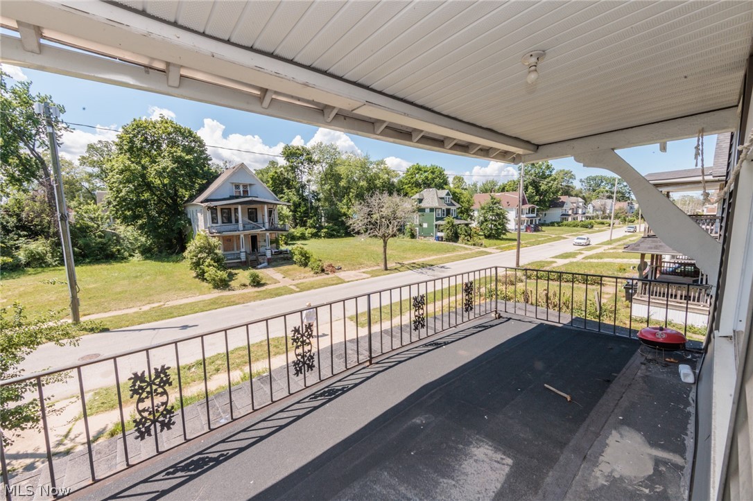 10937-10929 Massie Avenue Cleveland OH 44108