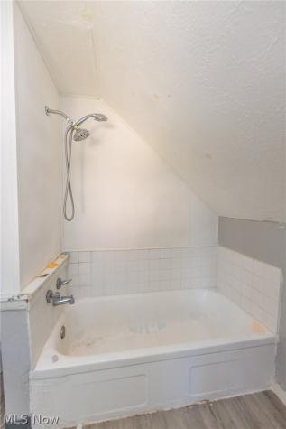 10937-10929 Massie Avenue Cleveland OH 44108