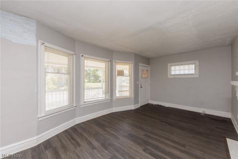 10937-10929 Massie Avenue Cleveland OH 44108